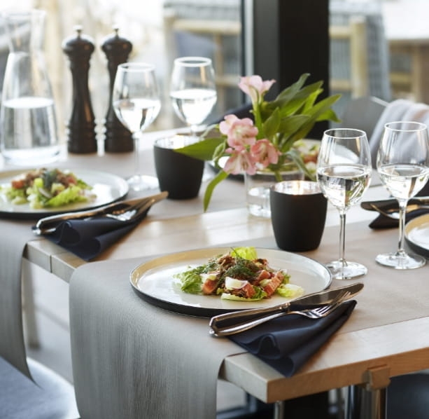 Ravi serwetki jednokolorowe czarne 20szt