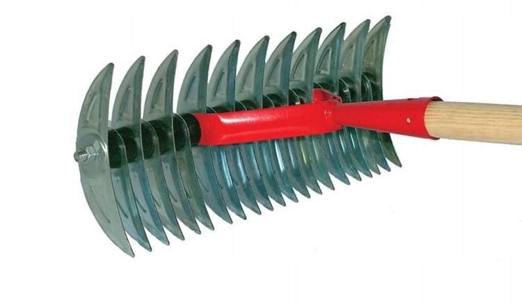 Aerator Kard 37 cm dwustronne z trzonkiem