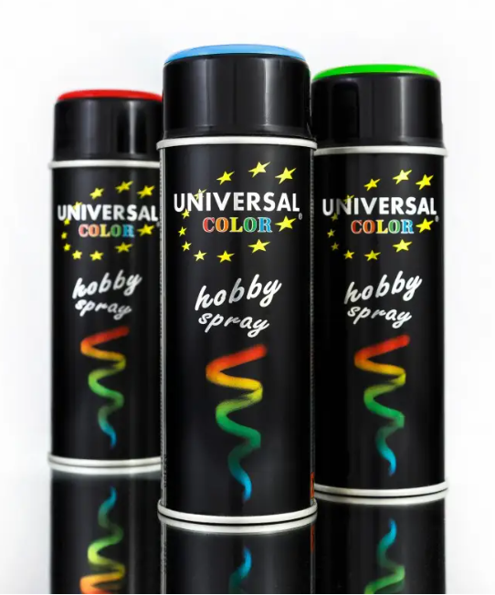 Szybkoschnąca Emalia w Sprayu Universal Color 400 ml – Czarny RAL9005